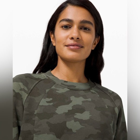 Lululemon Scuba Crew Neck Pullover Sweatshirt Camo Size 2 - Picture 2 of 11